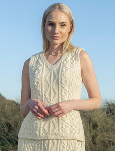 Ladies V-Neck Aran WoolSlipover 11 Ladies V-Neck Aran WoolSlipover