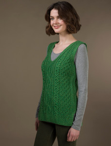 Ladies V-Neck Aran WoolSlipover 14 Ladies V-Neck Aran WoolSlipover