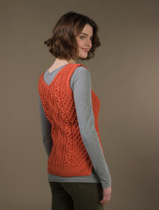 Ladies V-Neck Aran WoolSlipover 20 Ladies V-Neck Aran WoolSlipover