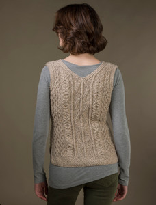 Ladies V-Neck Aran WoolSlipover 24 Ladies V-Neck Aran WoolSlipover