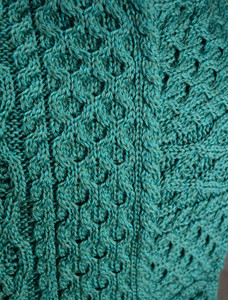âCaâble Aran Wrapâââââ 28 âCaâble Aran Wrapâââââ