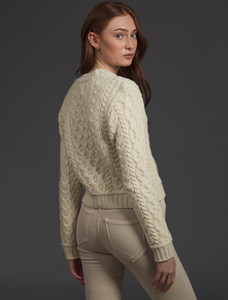 âLadiâes Croppâeââd Aran Sweater 43 âLadiâes Croppâeââd Aran Sweater