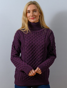 Honeycoâmb Turtlâeneck Aran Sweaterââââ