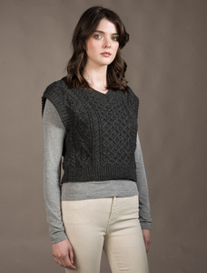 ââLaâdies Croppâeâd V-âNâeck Arâan Swâeater Vest