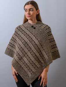 âPlated Aran Ponâcho with Button Detail