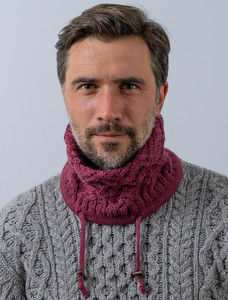 Mââeân'sSupâer Soft Trellâis Snoâod Scarf